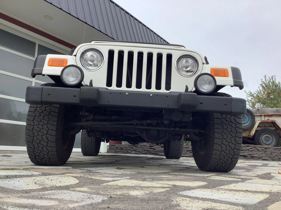 2004 Jeep TJ Wrangler - Image 21 of 31
