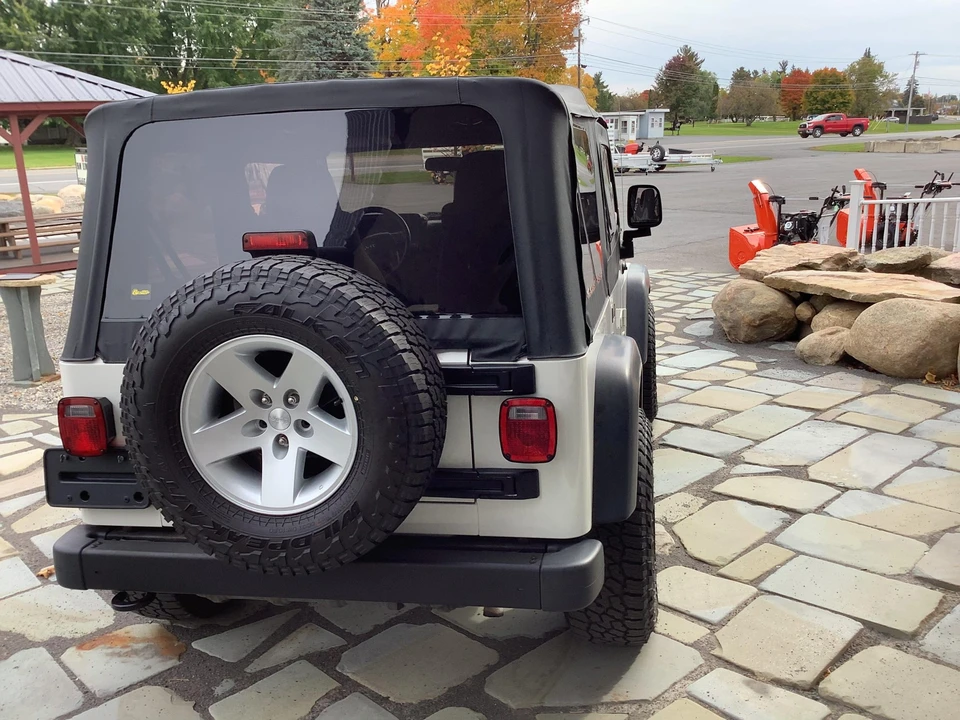 2004 Jeep TJ Wrangler - Image 11 of 31