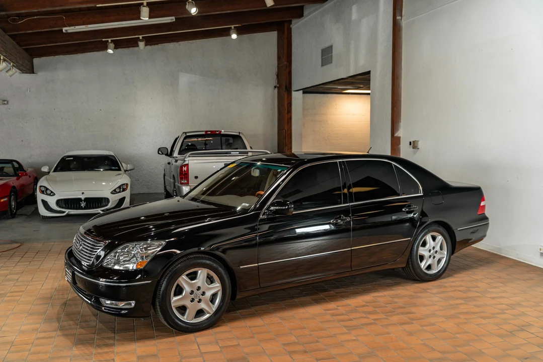 2004 Lexus LS 3rd Gen - Image 4 of 31