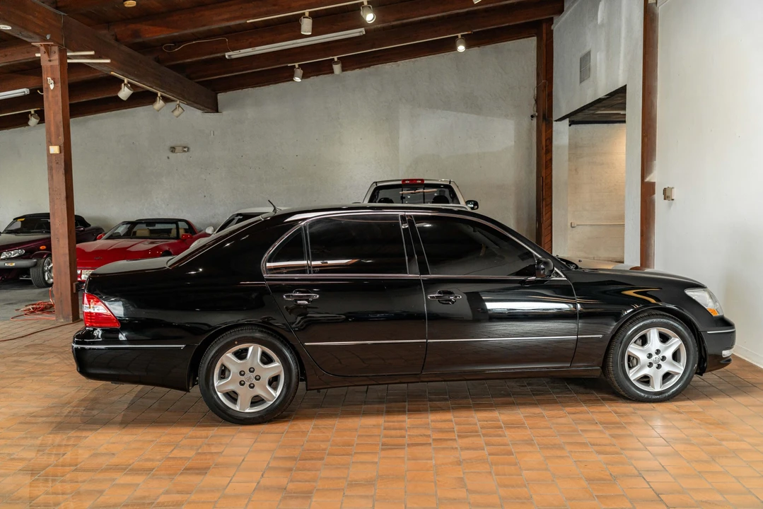 2004 Lexus LS 3rd Gen - Image 30 of 31