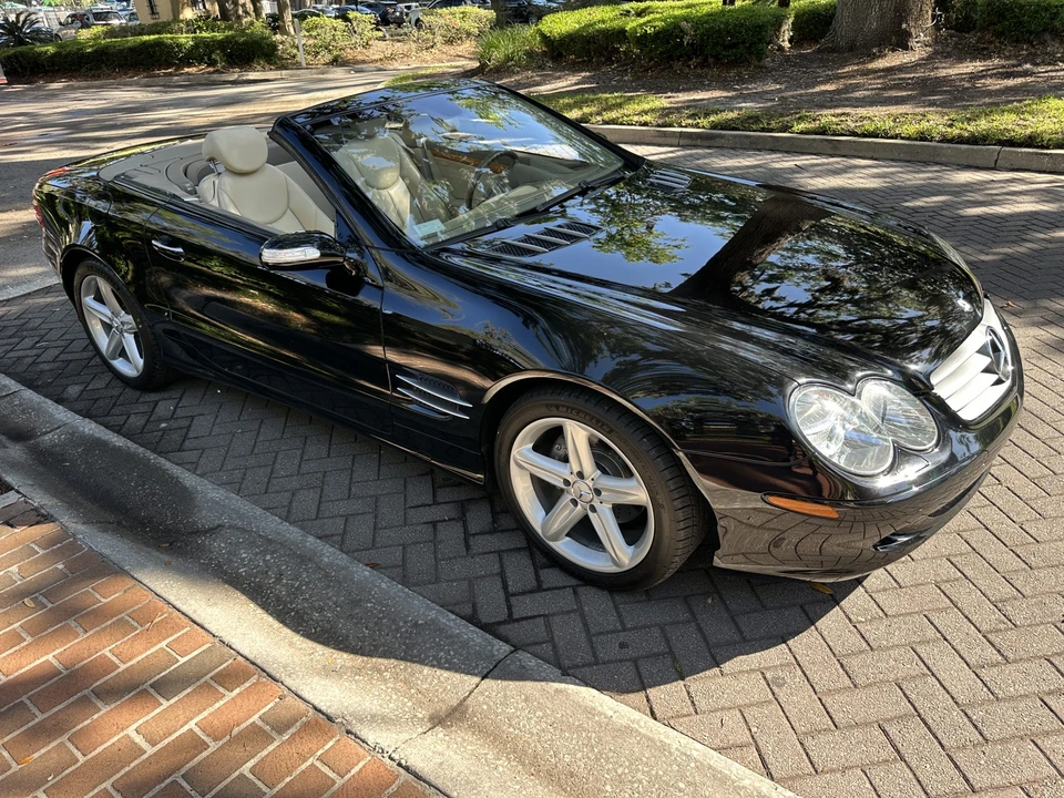 2004 Mercedes-Benz R230 SL-Class - Image 2 of 31