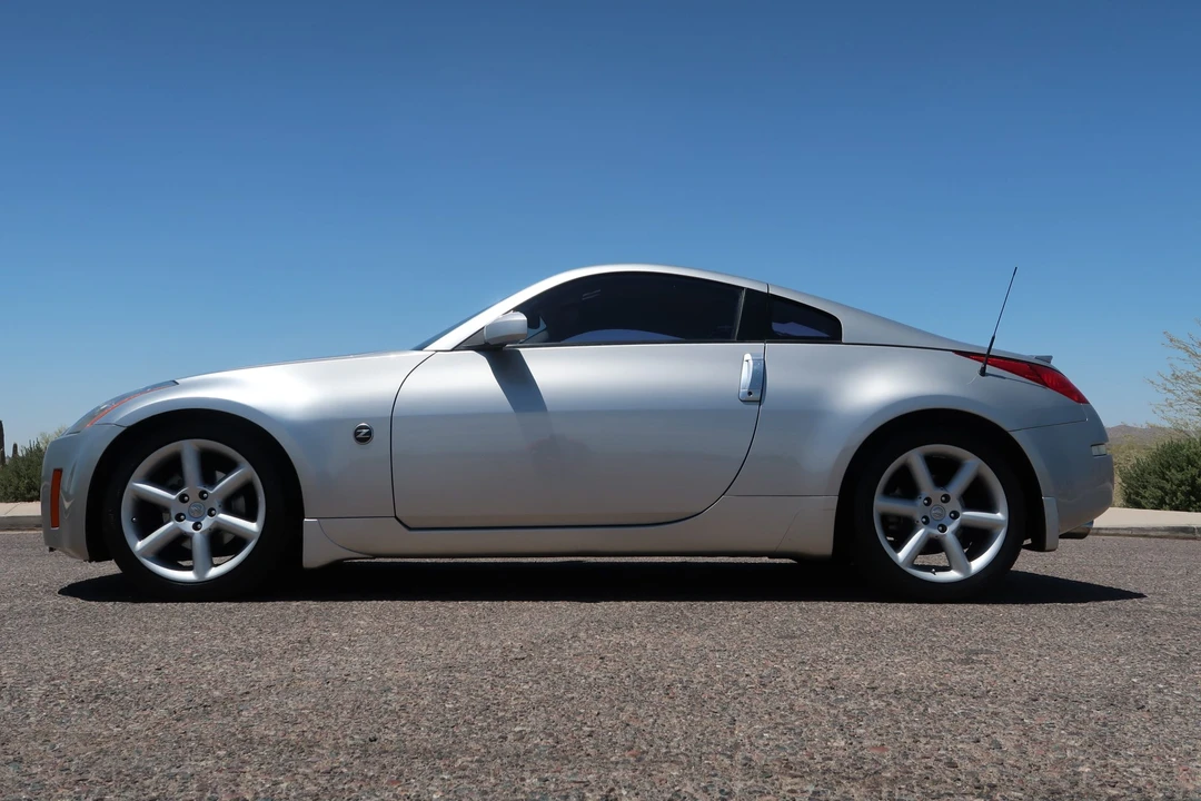 2004 Nissan 350Z 5th Gen - Image 12 of 31