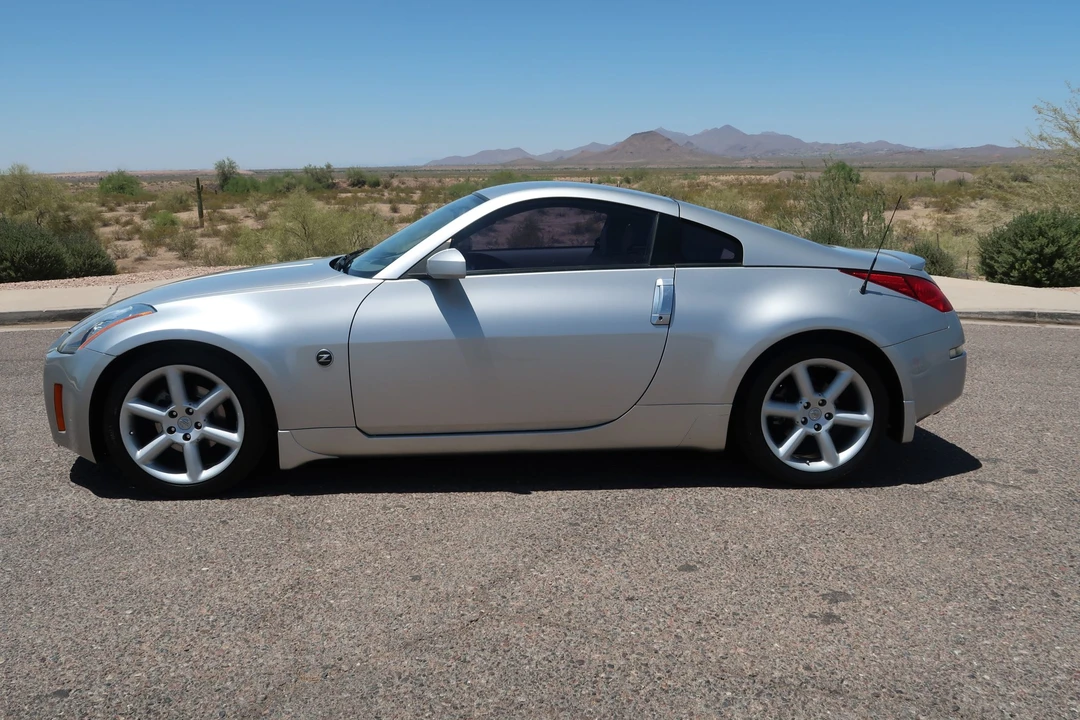 2004 Nissan 350Z 5th Gen - Image 11 of 31