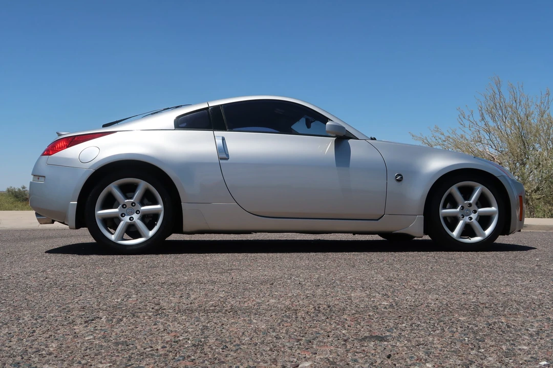 2004 Nissan 350Z 5th Gen - Image 22 of 31