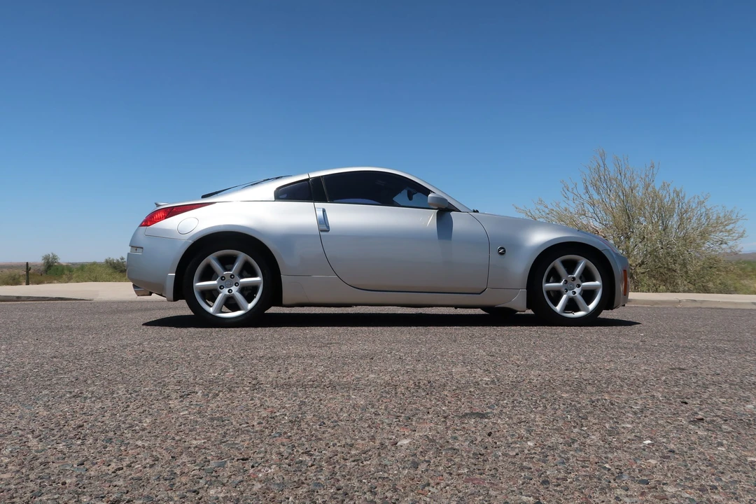 2004 Nissan 350Z 5th Gen - Image 24 of 31