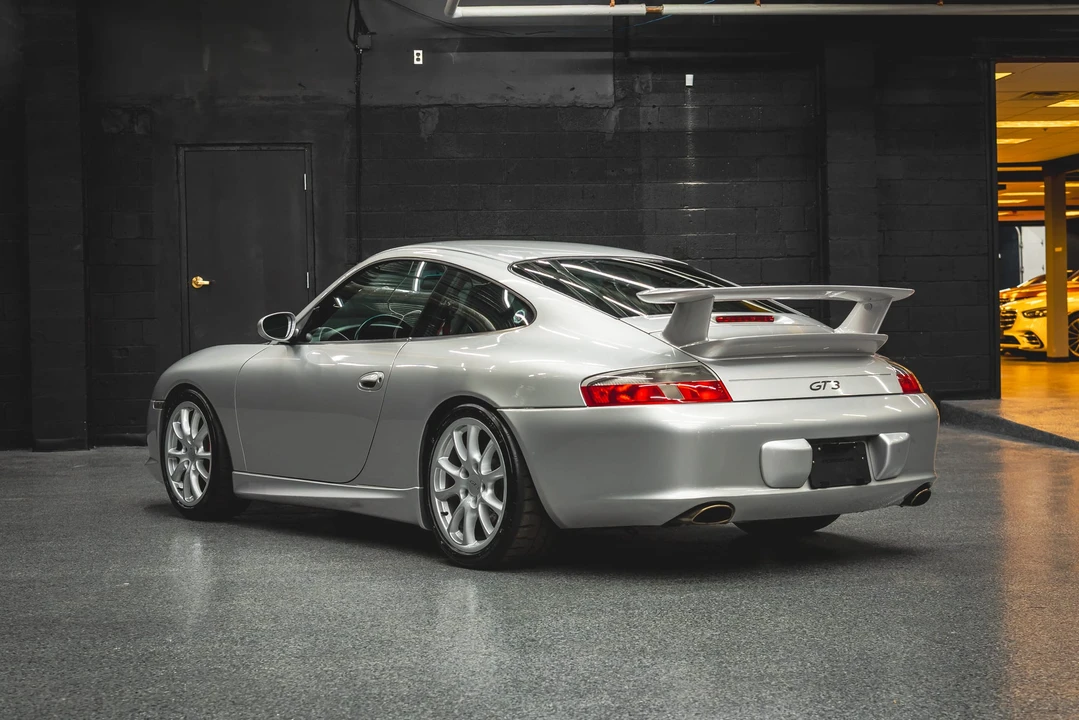 2004 Porsche 996 GT3 - Image 29 of 31