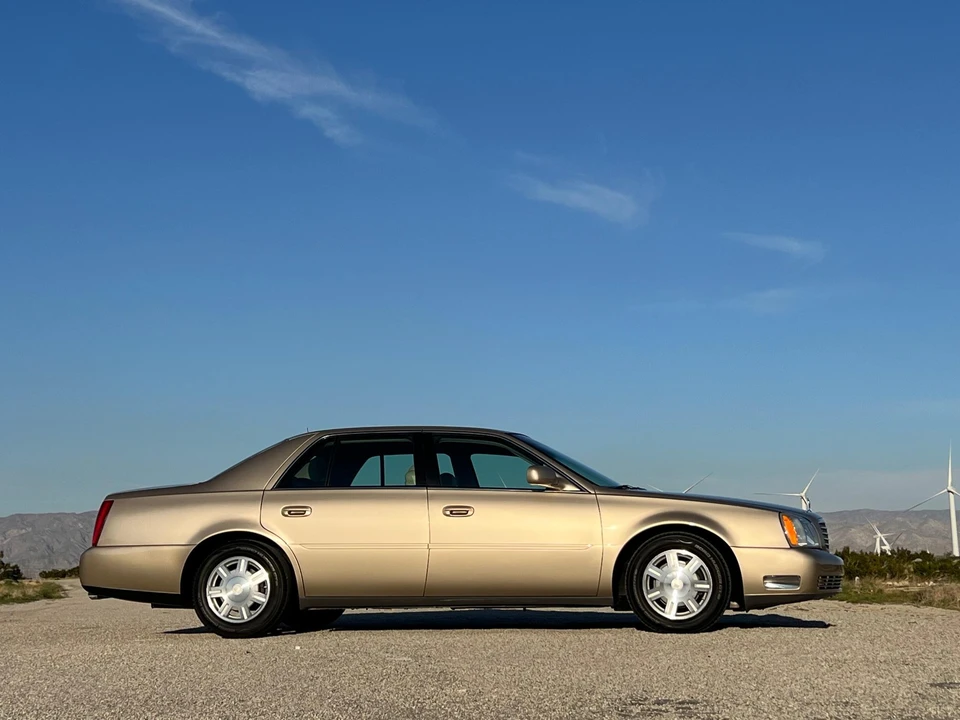 2005 Cadillac DeVille 8th Gen - Image 14 of 31