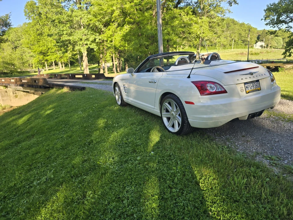 2005 Chrysler Crossfire - Image 17 of 31
