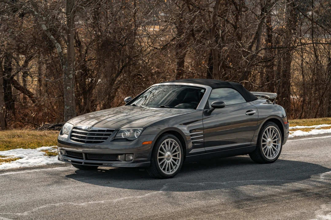 2005 Chrysler Crossfire - Image 8 of 31