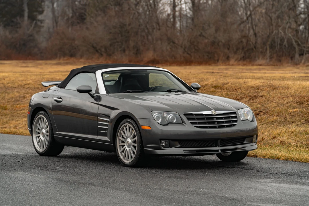 2005 Chrysler Crossfire - Image 27 of 31