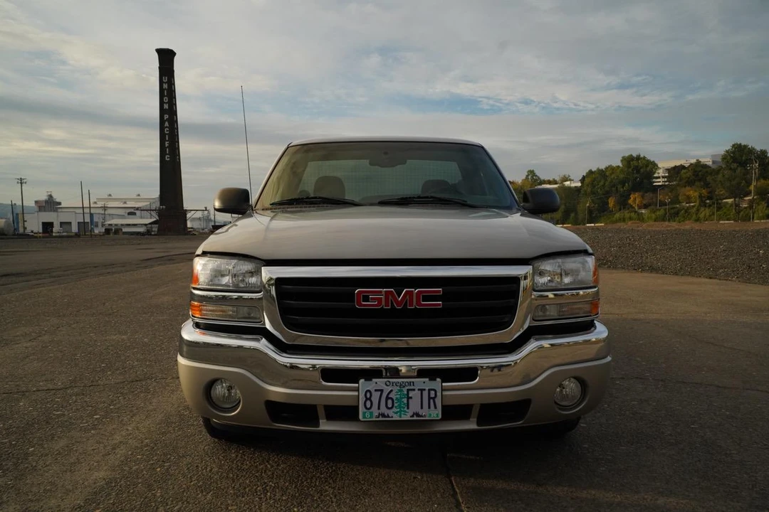 2005 GMC Sierra 1st Gen - Image 28 of 31