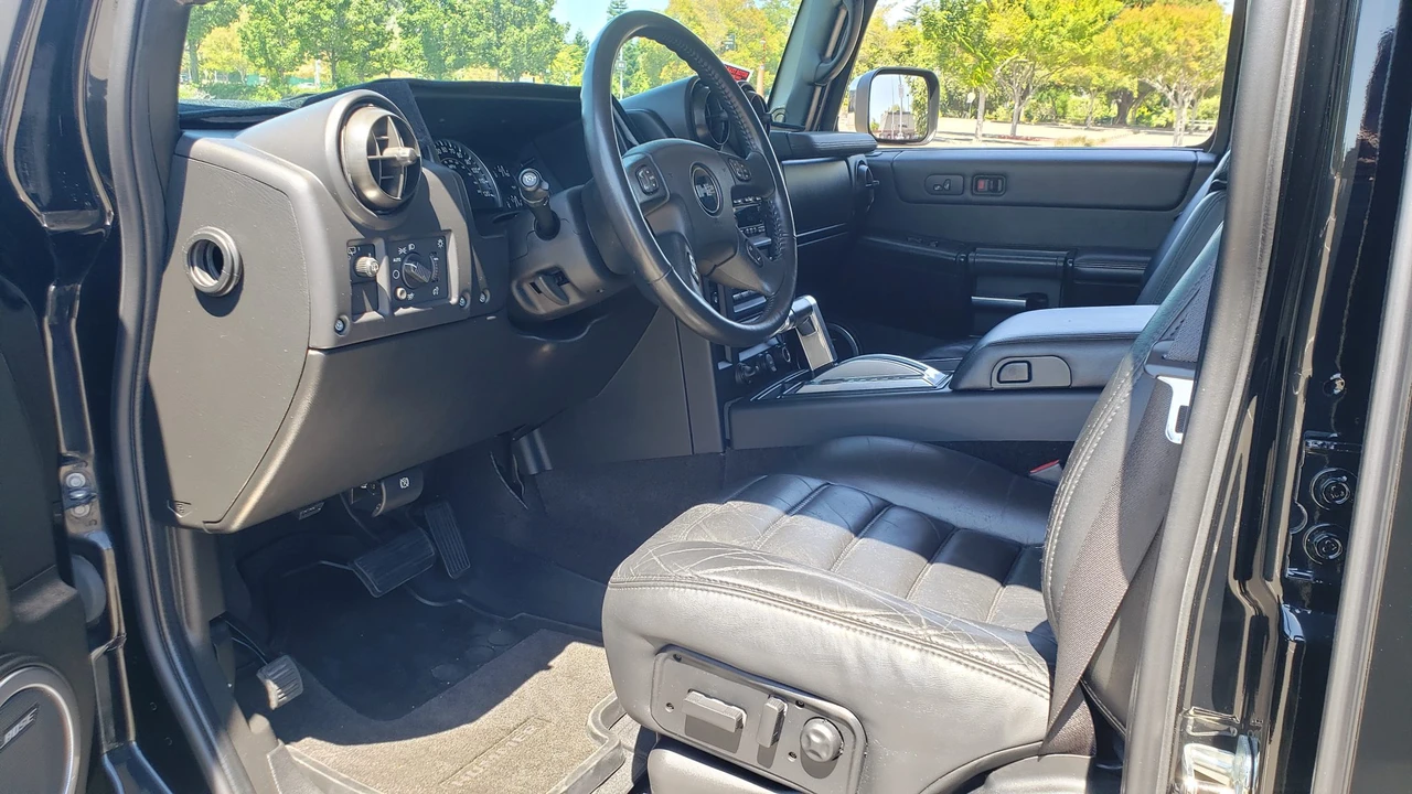 2005 Hummer Hummer H2 - Image 26 of 31