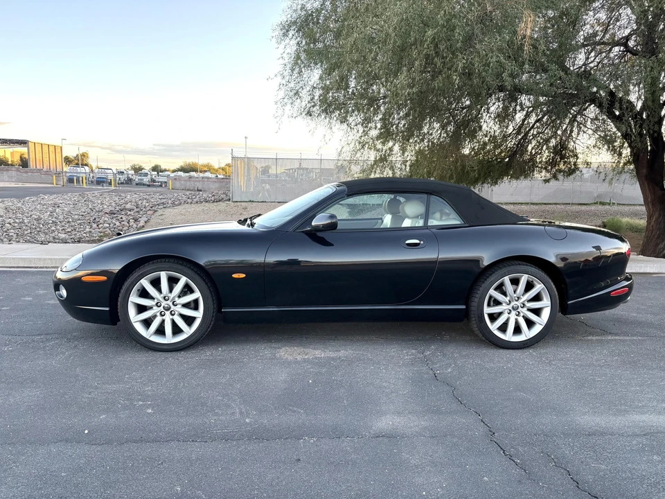 2005 Jaguar X100 XK8 - Image 24 of 31