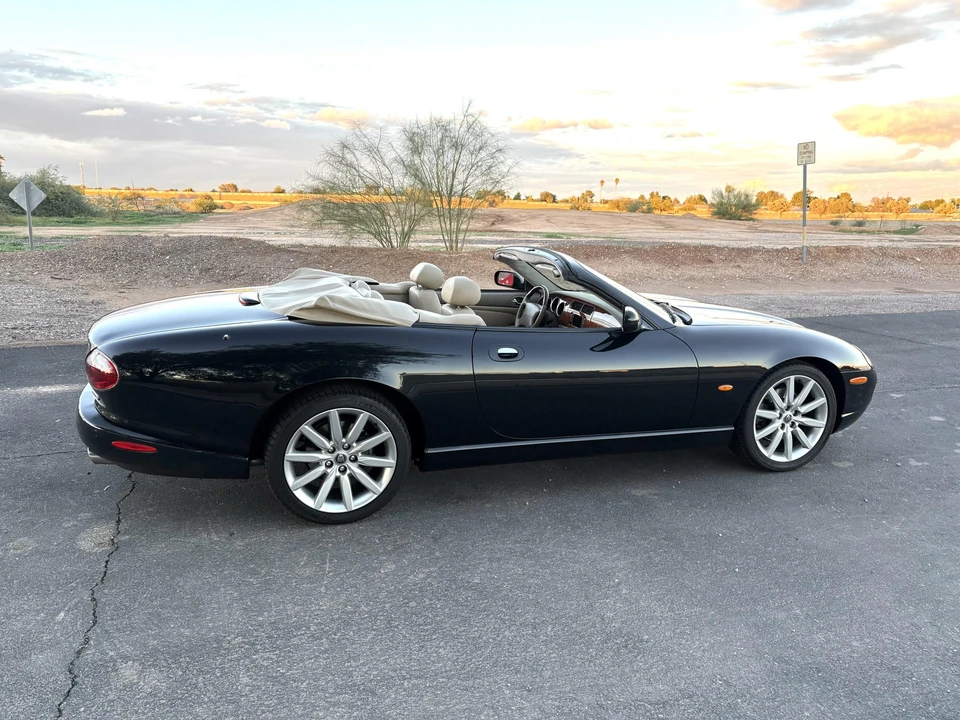 2005 Jaguar X100 XK8 - Image 17 of 31