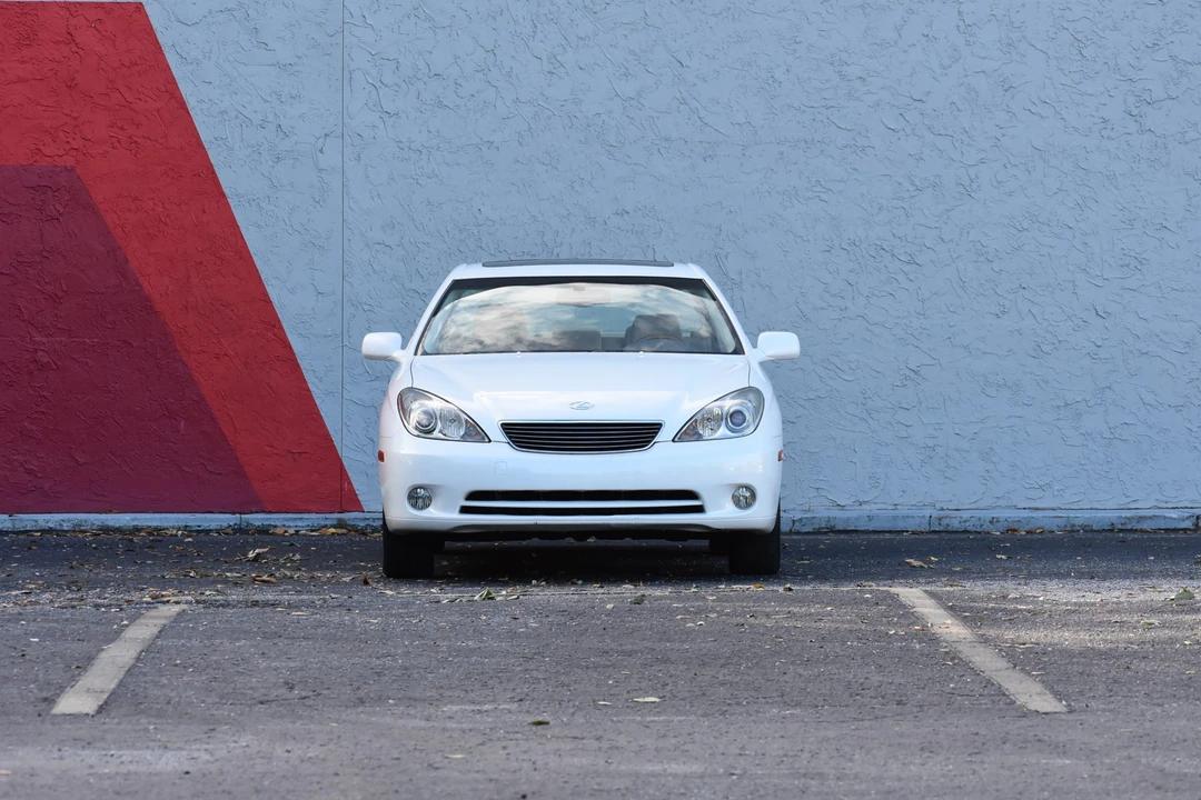 2005 Lexus ES 4th Gen - Image 3 of 31
