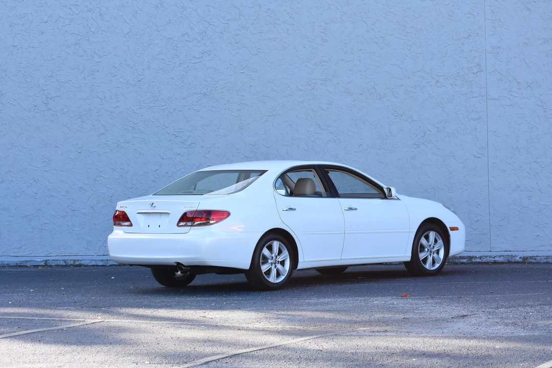 2005 Lexus ES 4th Gen - Image 17 of 31