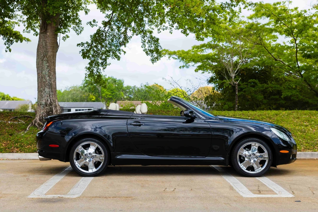 2005 Lexus SC430 - Image 7 of 31