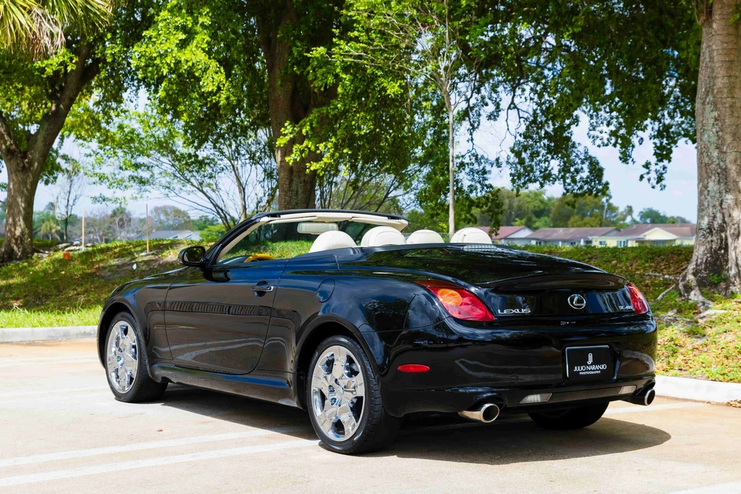 2005 Lexus SC430 - Image 4 of 31