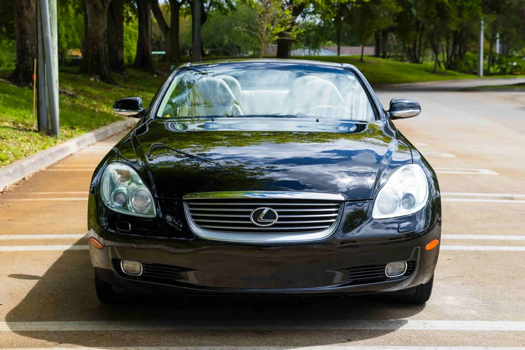 2005 Lexus SC430 - Image 9 of 31