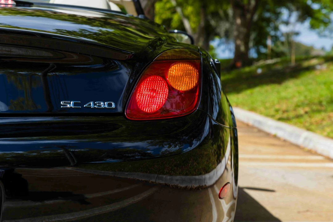 2005 Lexus SC430 - Image 24 of 31