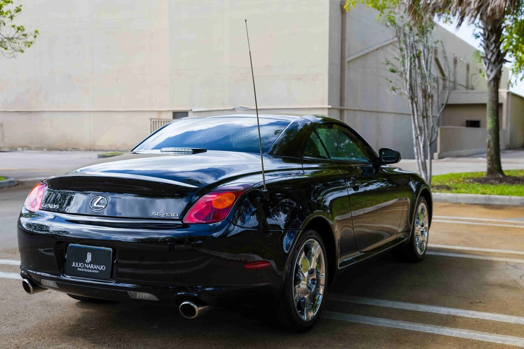 2005 Lexus SC430 - Image 18 of 31