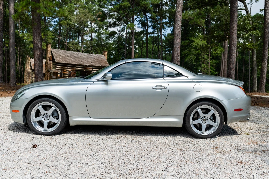 2005 Lexus SC430 - Image 10 of 31