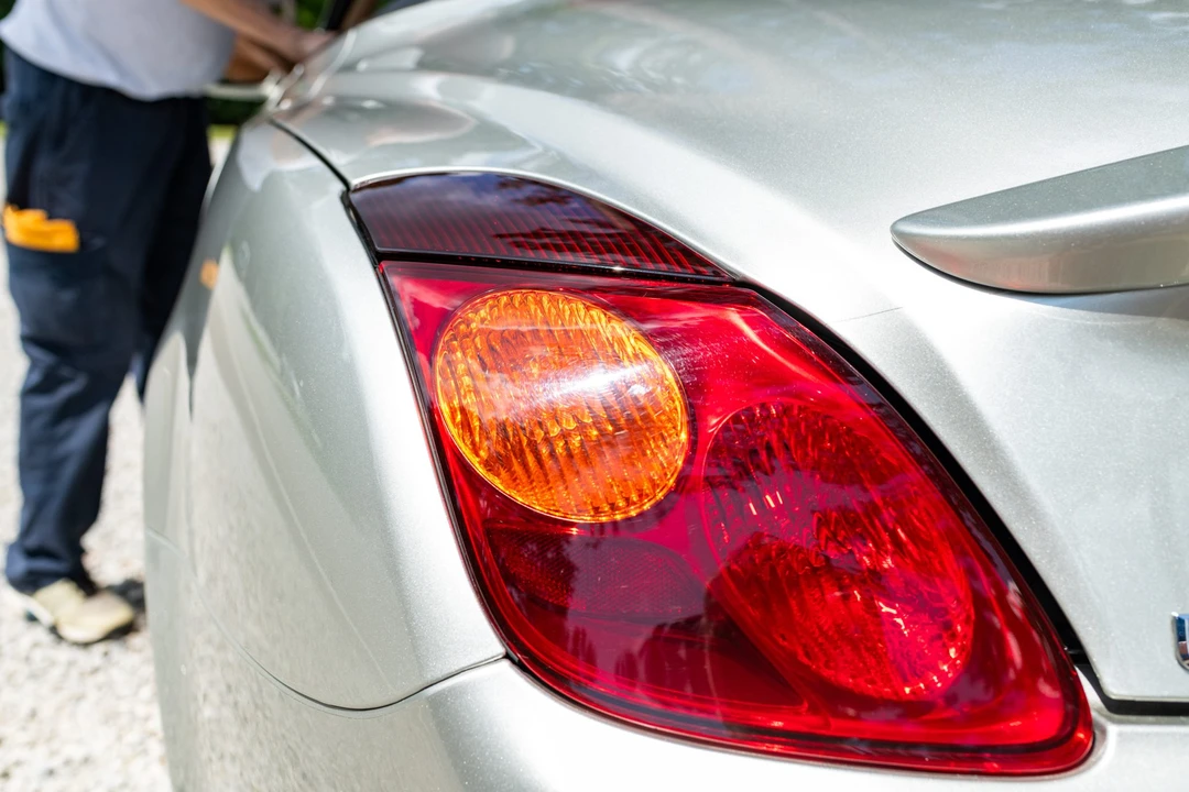 2005 Lexus SC430 - Image 24 of 31