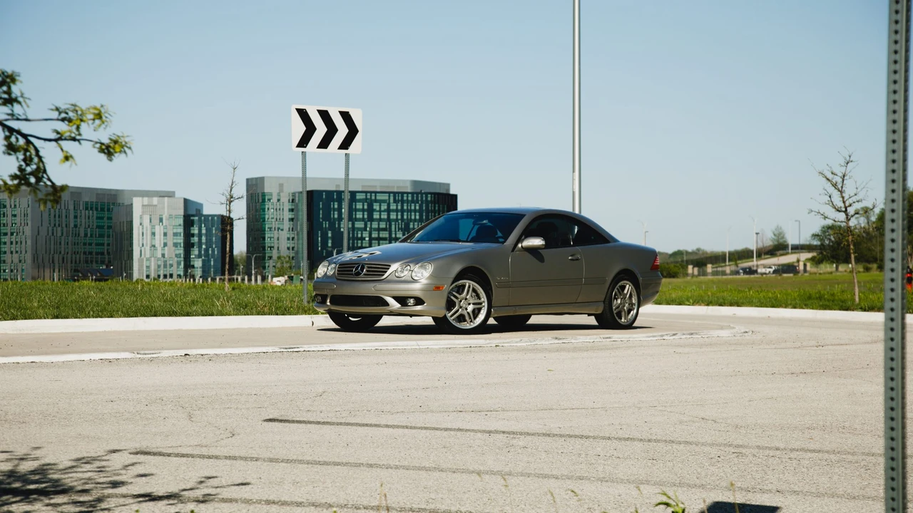 2005 Mercedes-Benz C215 CL 55 & CL 63 & CL 65 AMG - Image 2 of 31