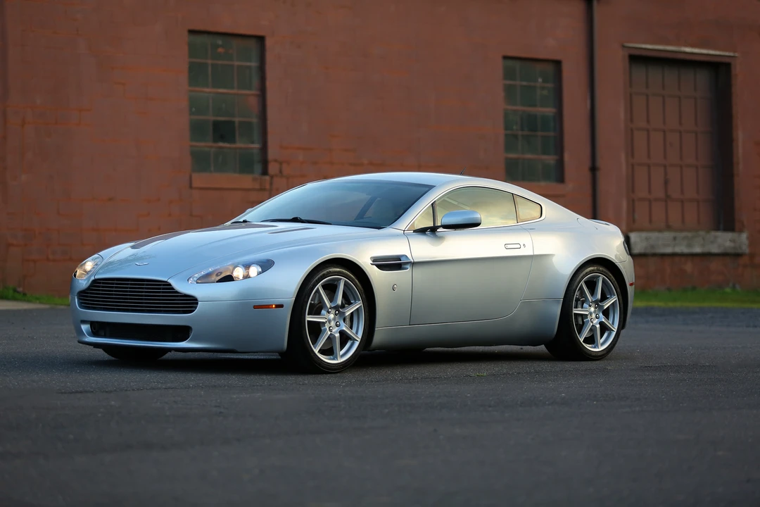2006 Aston Martin V8 Vantage (2006-2017) - Image 2 of 31