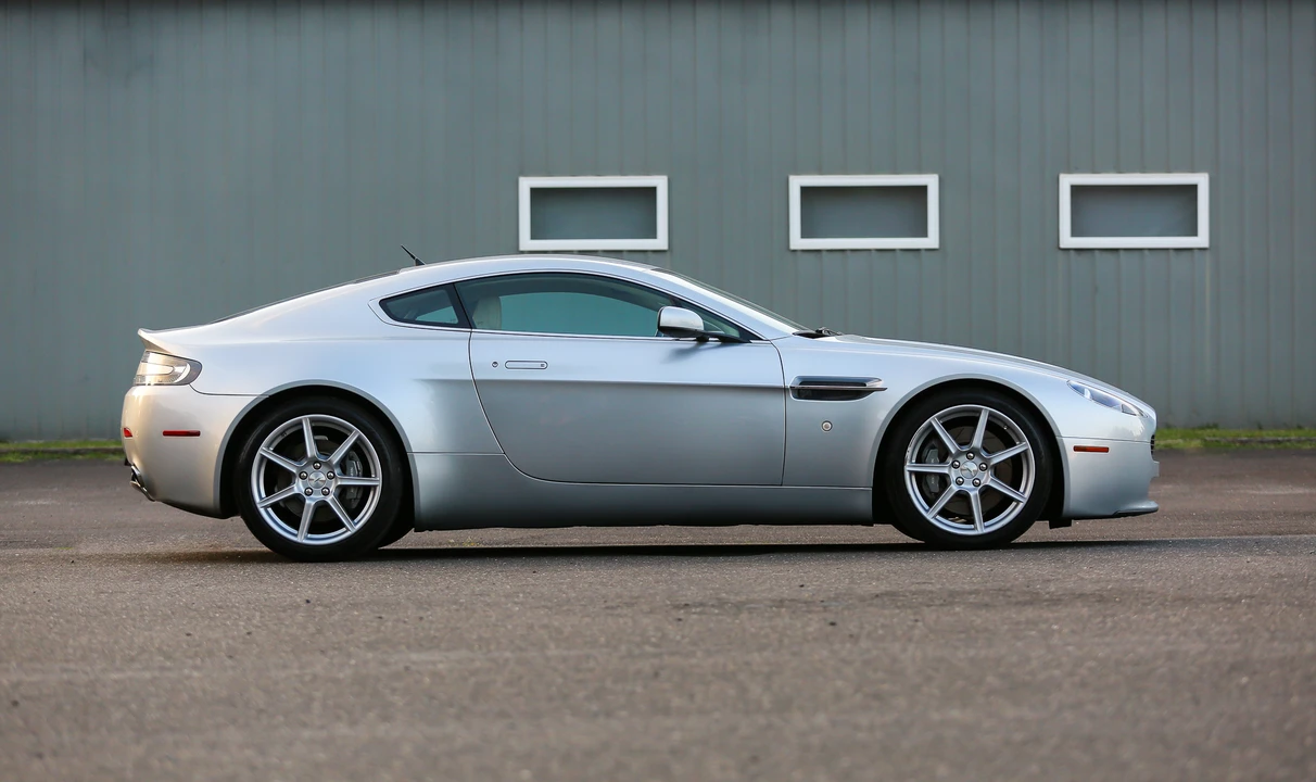 2006 Aston Martin V8 Vantage (2006-2017) - Image 7 of 31