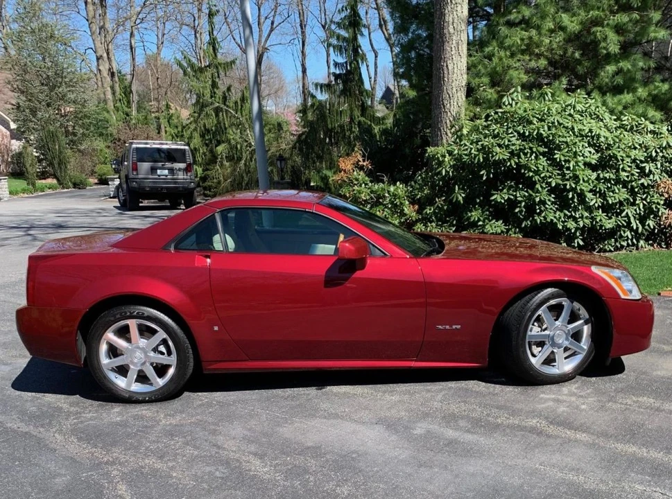 2006 Cadillac XLR - Image 6 of 31