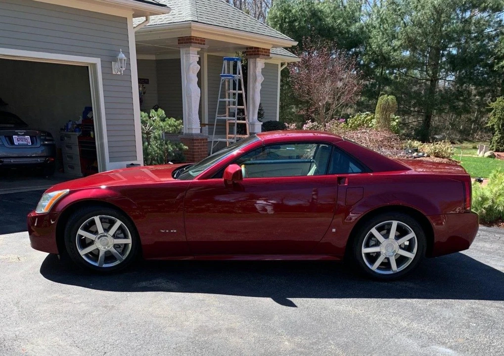 2006 Cadillac XLR - Image 9 of 31