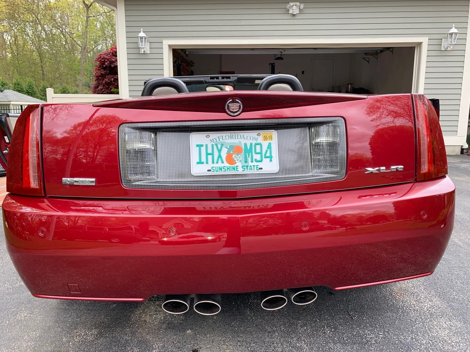 2006 Cadillac XLR - Image 29 of 31