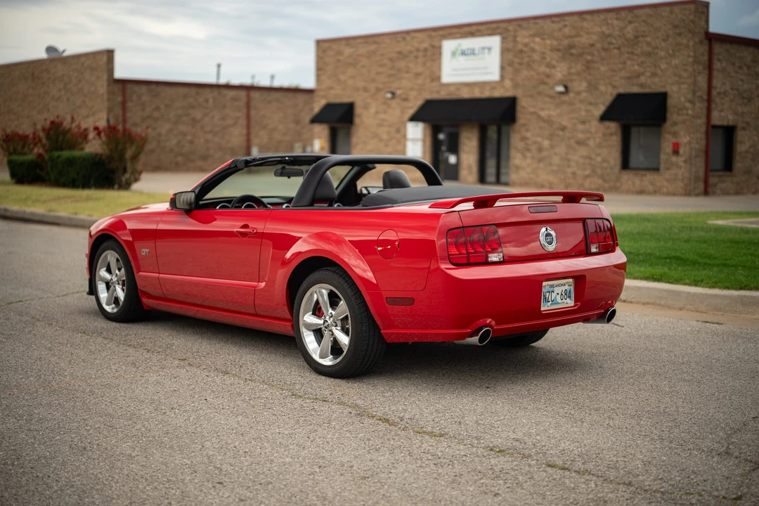 2006 Ford S197 Mustang GT - Image 7 of 31