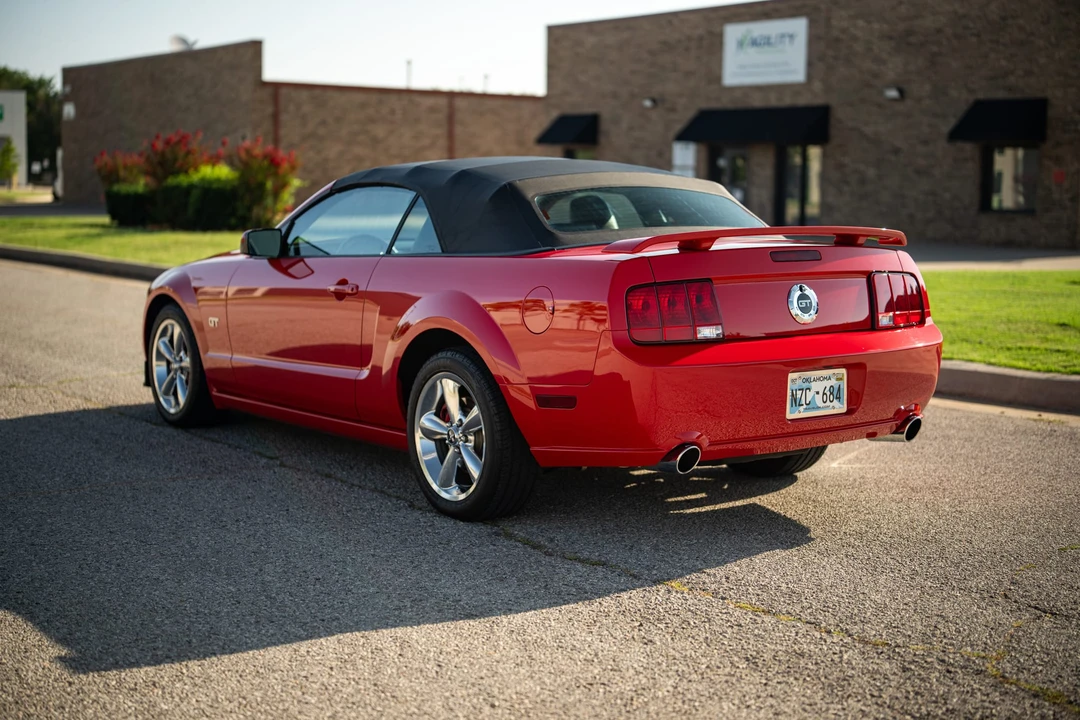 2006 Ford S197 Mustang GT - Image 15 of 31