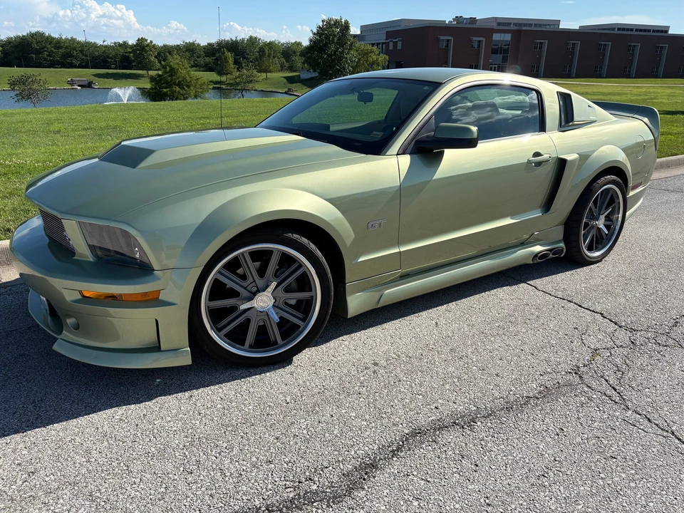 2006 Ford S197 Mustang GT - Image 3 of 31