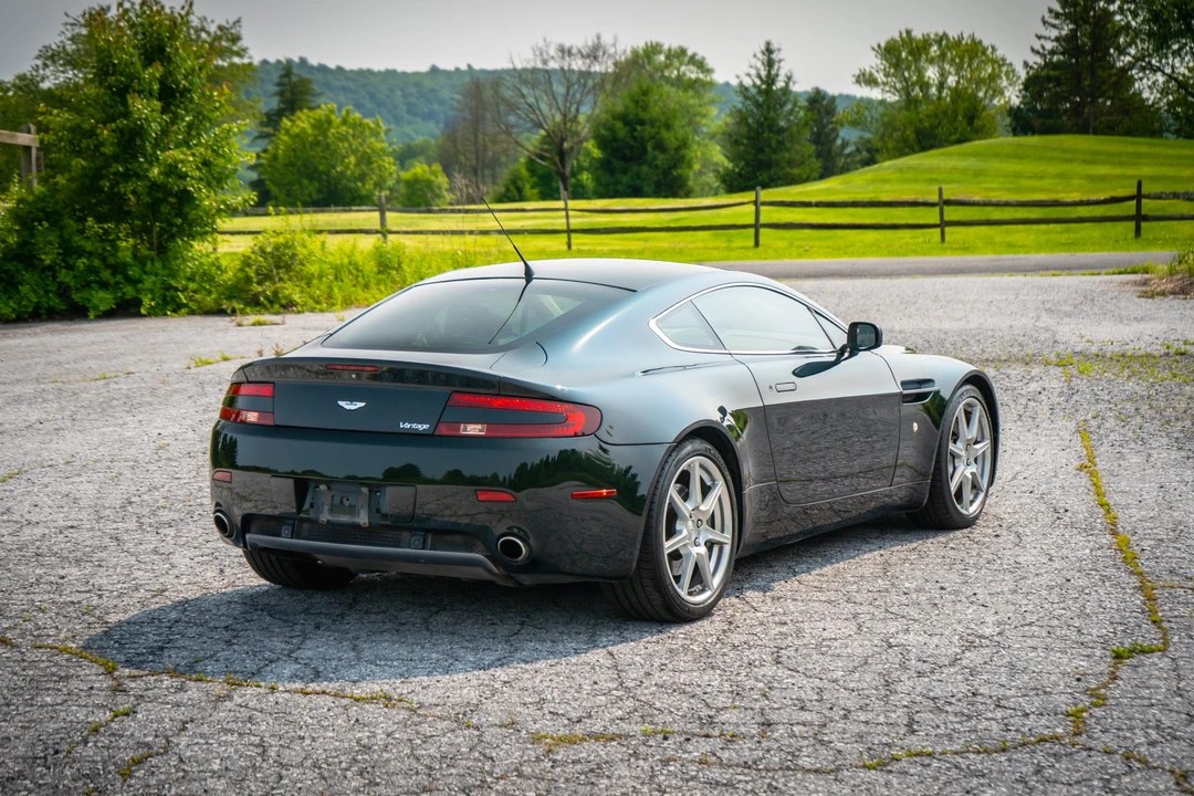 2007 Aston Martin V8 Vantage (2006-2017) - Image 9 of 31