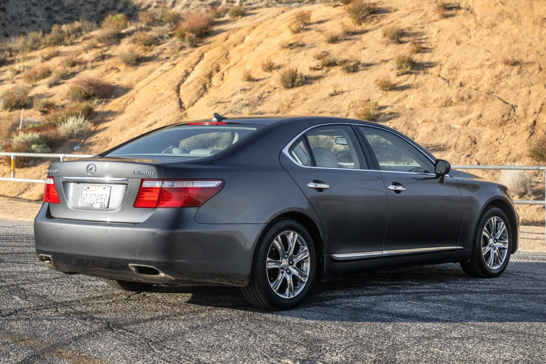 2007 Lexus LS 4th Gen - Image 7 of 31