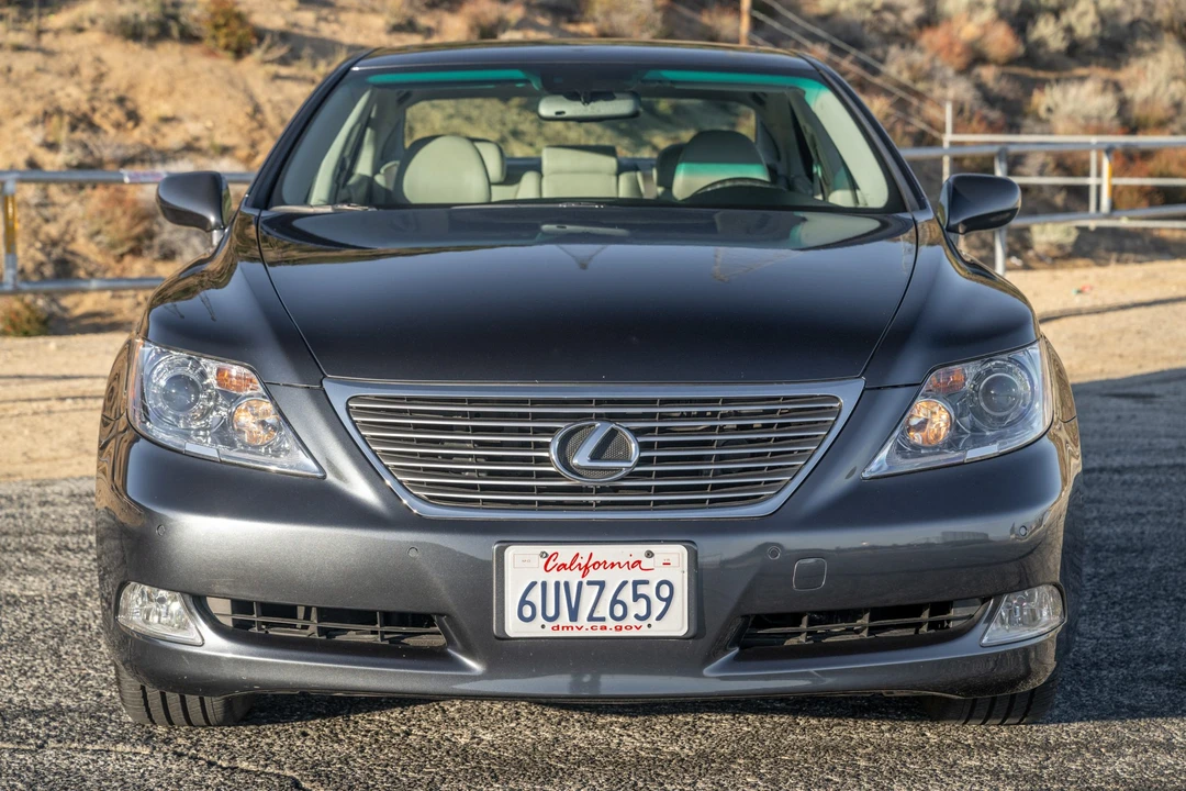 2007 Lexus LS 4th Gen - Image 10 of 31