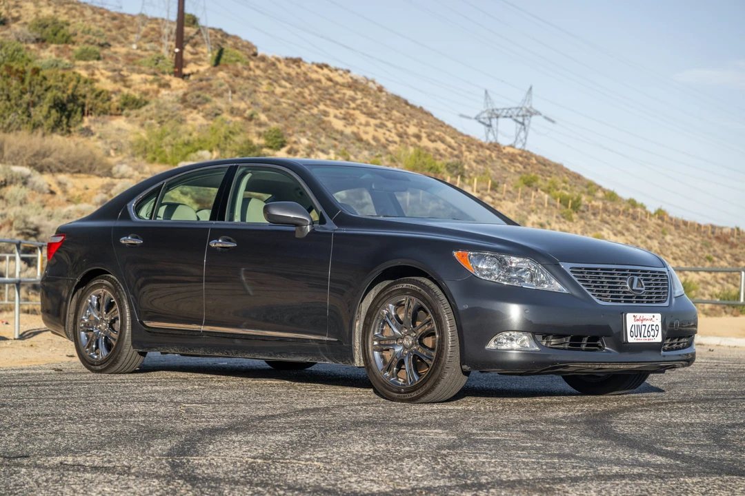 2007 Lexus LS 4th Gen - Image 9 of 31