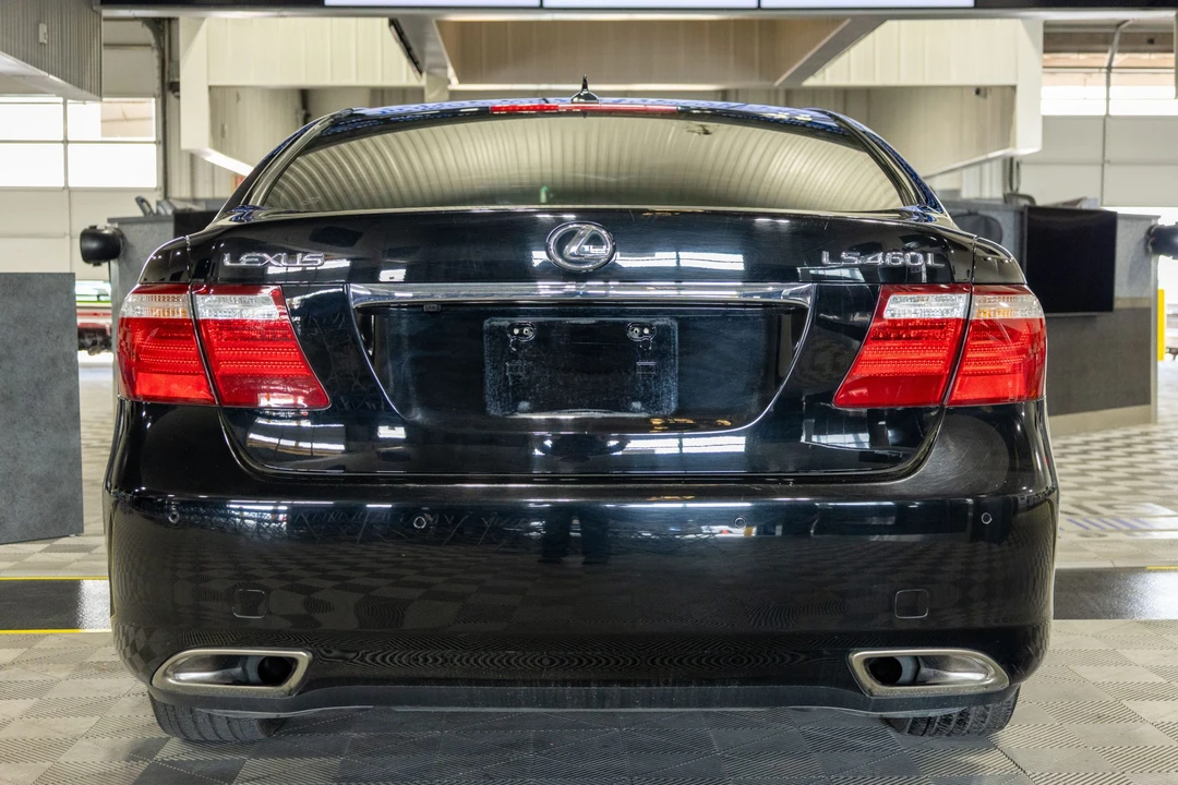 2007 Lexus LS 4th Gen - Image 8 of 31