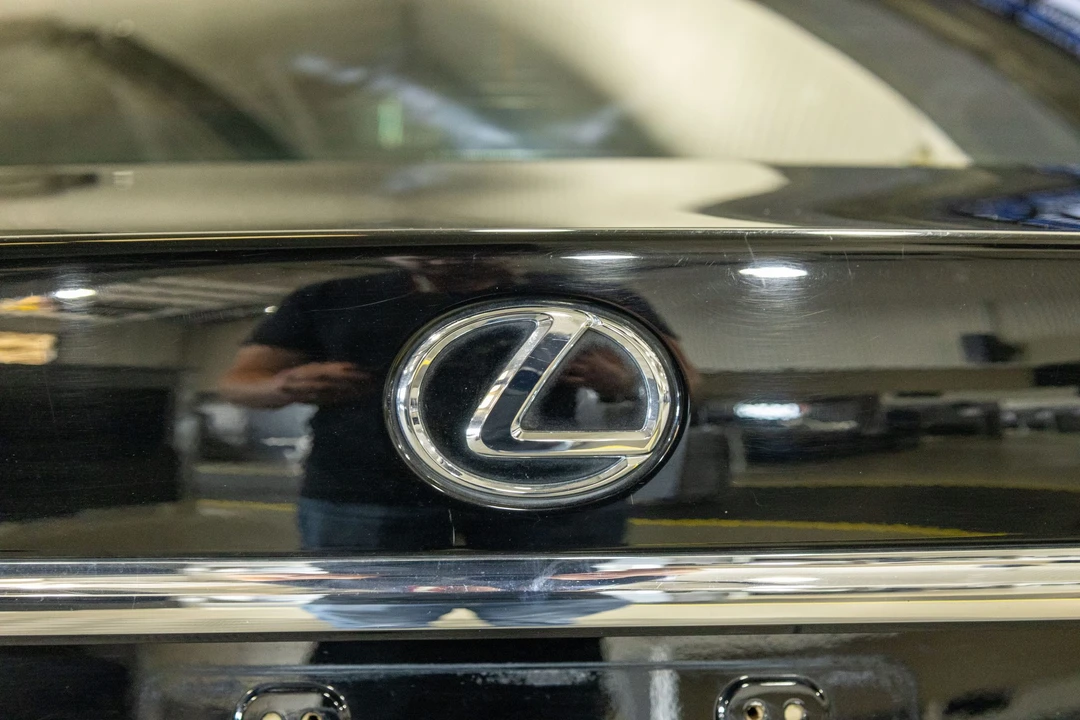 2007 Lexus LS 4th Gen - Image 28 of 31
