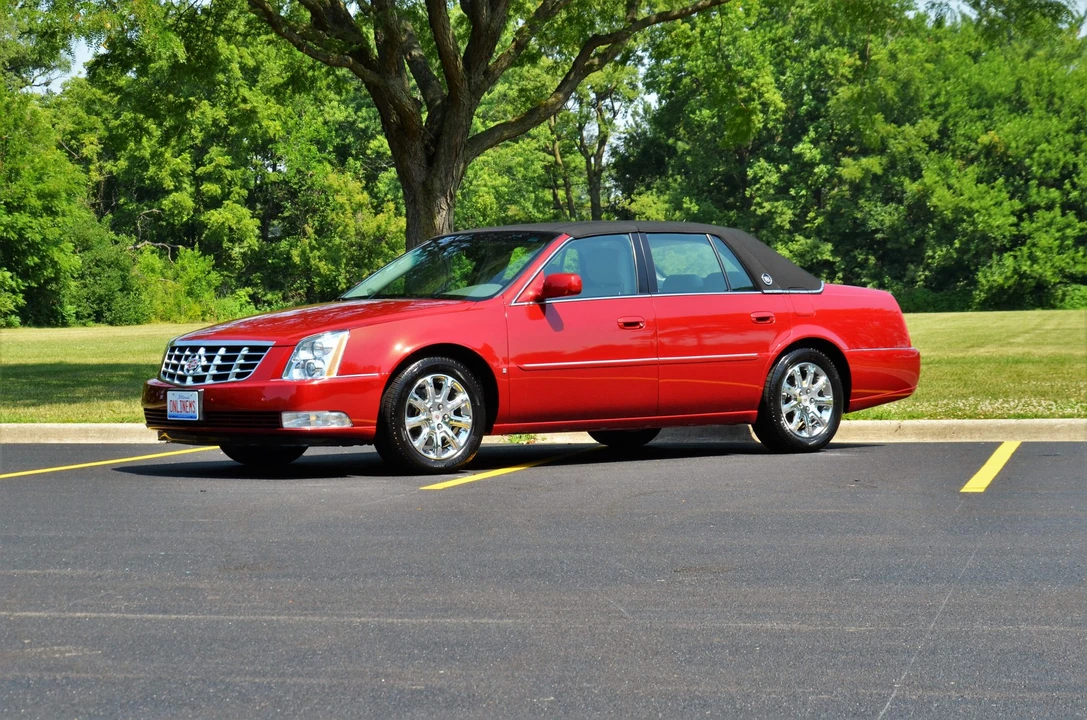 2008 Cadillac DTS - Image 3 of 31
