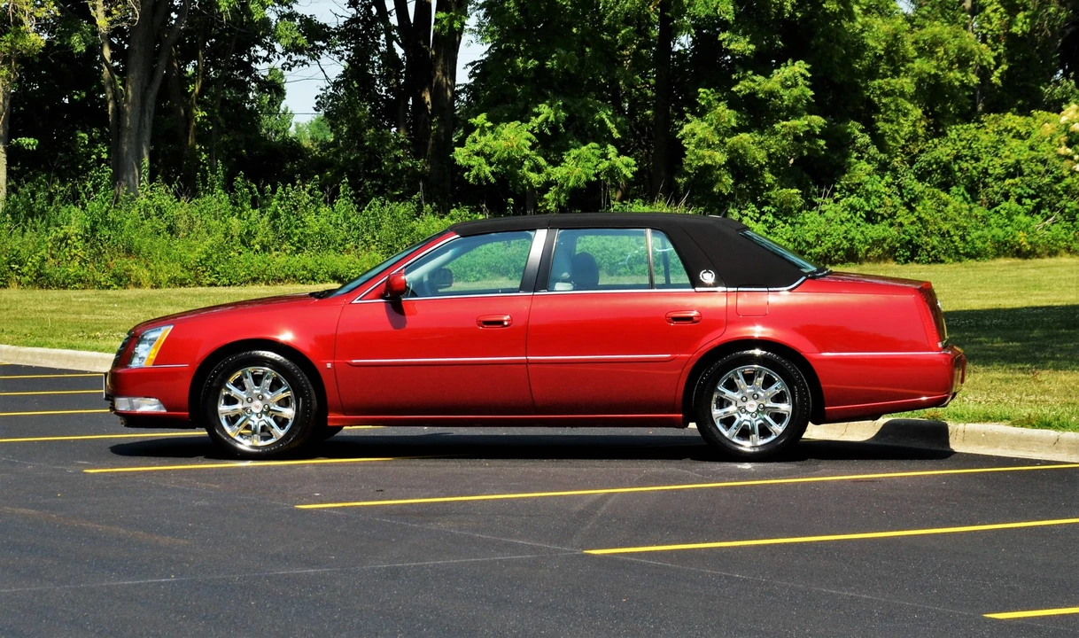 2008 Cadillac DTS - Image 26 of 31
