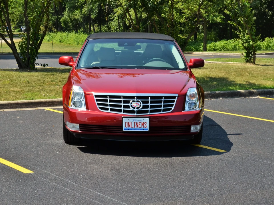2008 Cadillac DTS - Image 8 of 31