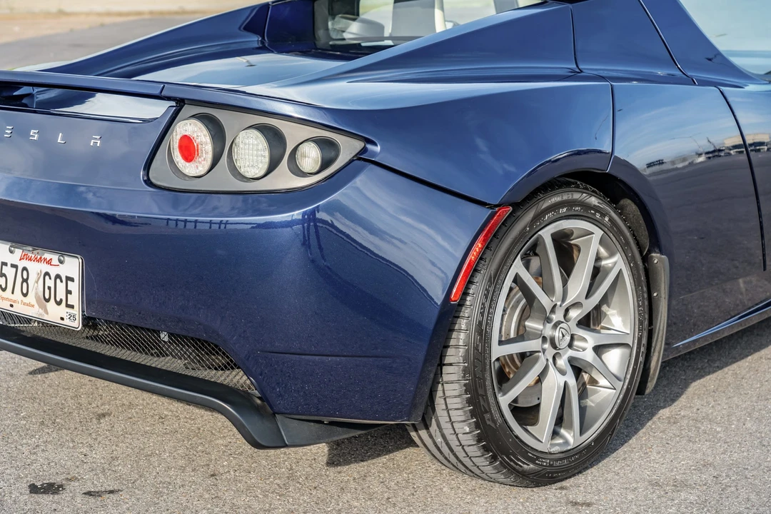 2008 Tesla Roadster - Image 24 of 31