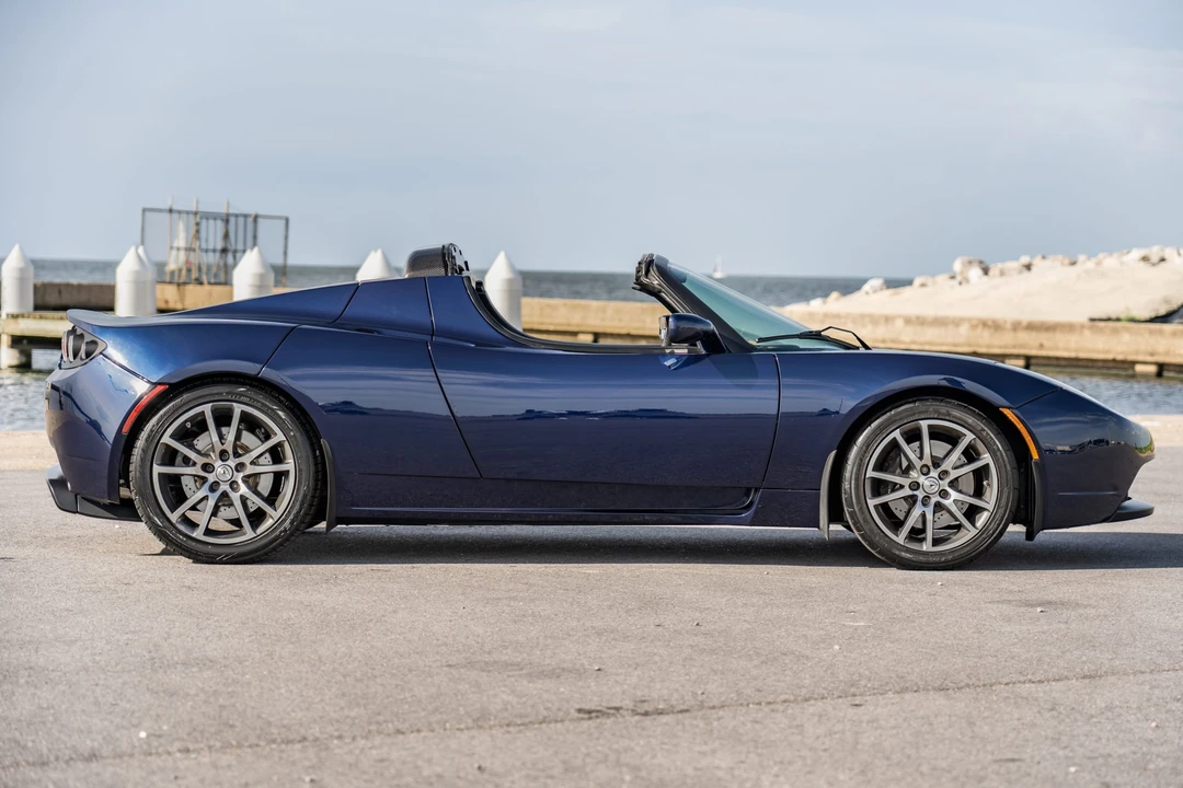 2008 Tesla Roadster - Image 12 of 31