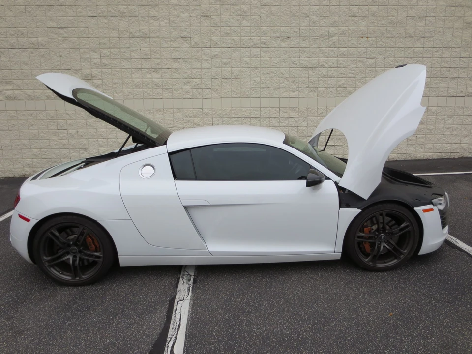 2009 Audi 42 R8 - Image 25 of 31