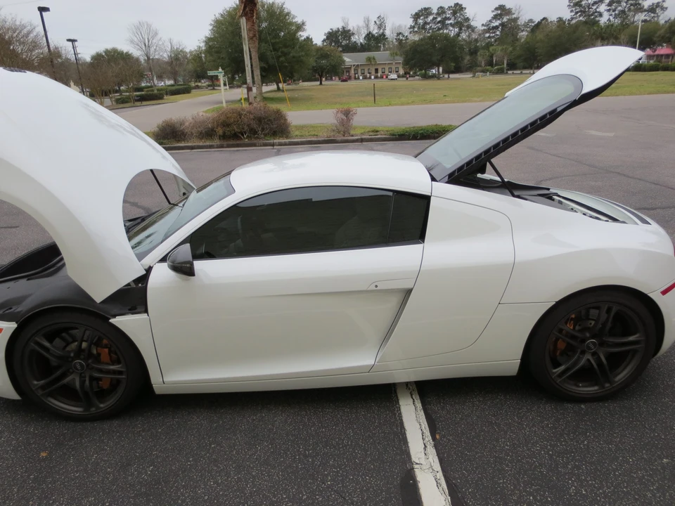 2009 Audi 42 R8 - Image 24 of 31