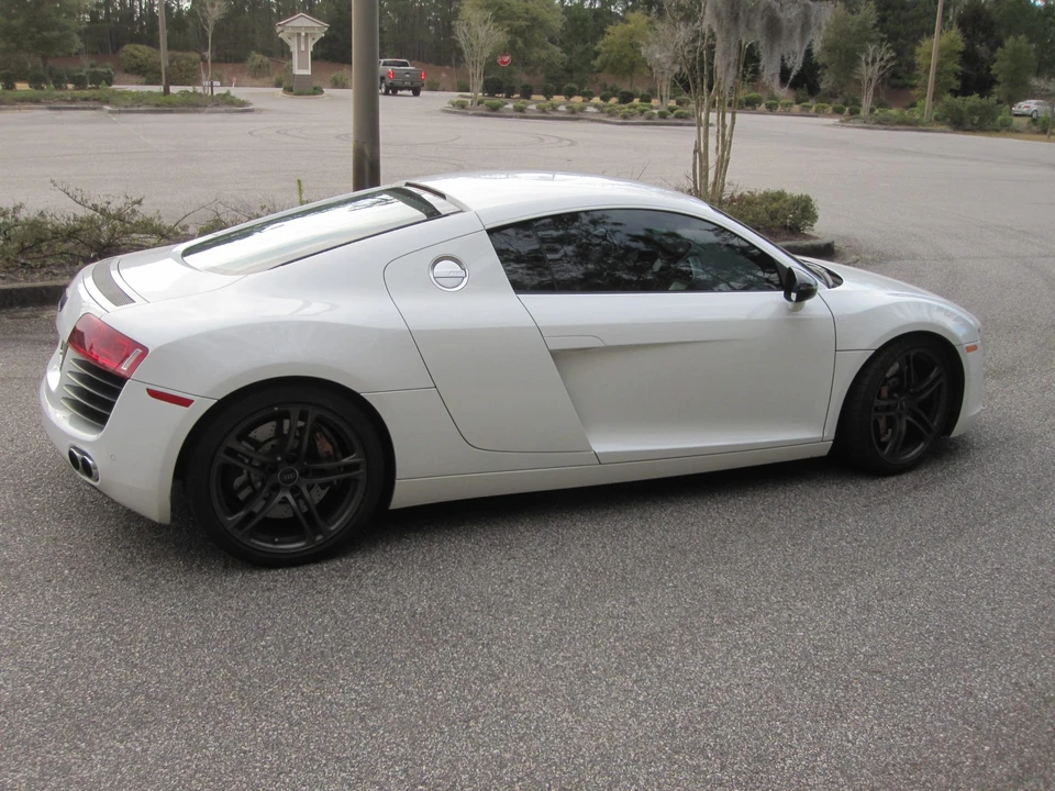 2009 Audi 42 R8 - Image 9 of 31